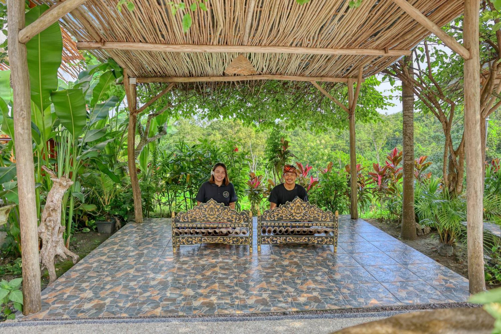Bagia Bungalows Batumadeg Luaran gambar